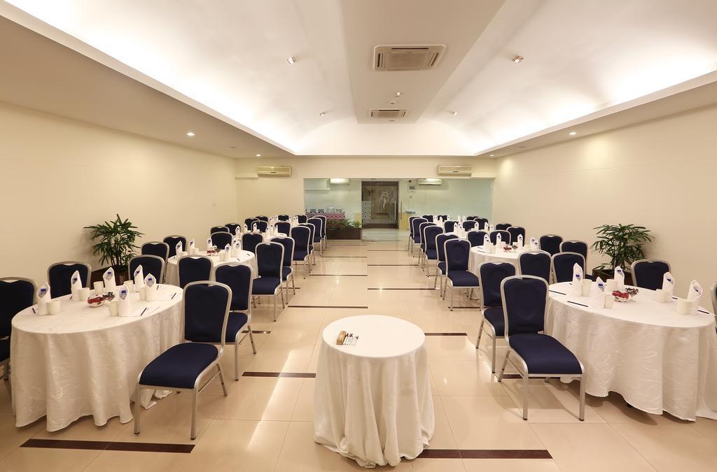 Greenpark Hyderabad Exterior foto