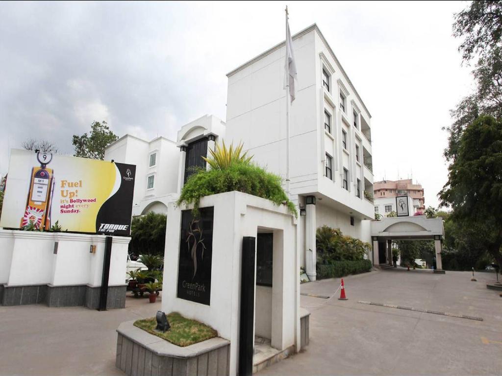 Greenpark Hyderabad Exterior foto